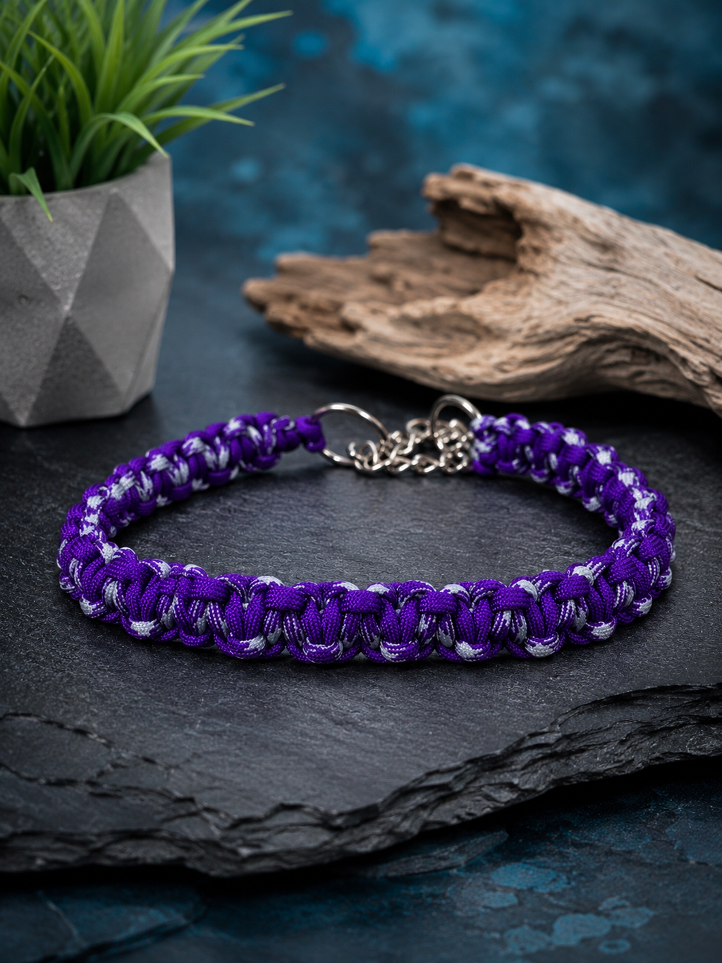 Midnight Bloom Martingale Collar-
Gentle control with handmade style 💜🐾